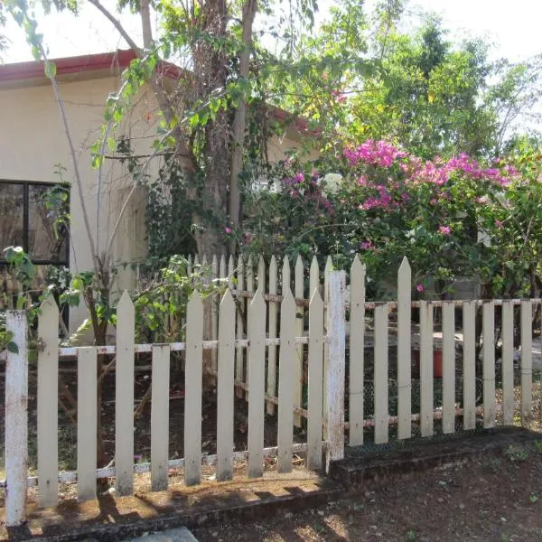 Viesnīca Retreat Holiday Homes, at Sparsh Resorts, Karjat pilsētā Nerala