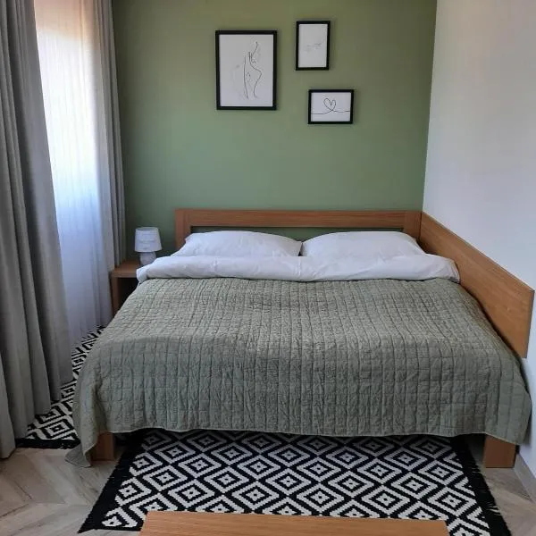 Gray House Apartmán – hotel w mieście Zlaté Hory