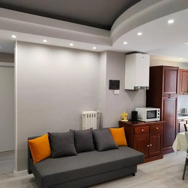 Incantevole appartamento sul mare - Borgo Marina, hotel di Imperia