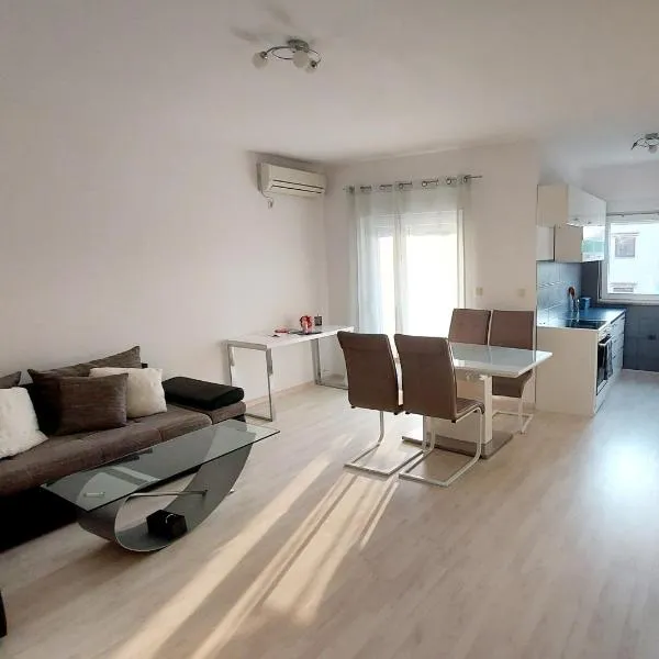 Apartman near Fažana-500 from the sea, hotel v destinaci Fažana