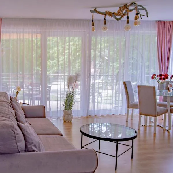 Apartamenty Kornel, hotel in Pobierowo