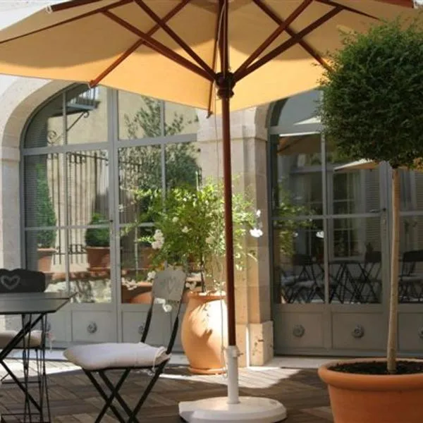 Hôtel Étoiles d'Orion, hotel v destinaci Marsolan