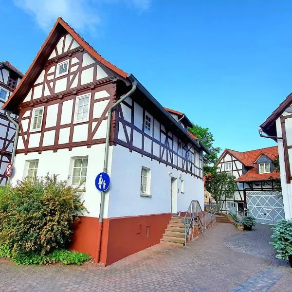 Zur Krone - Ferienhaus 2, hotell i Philippsthal