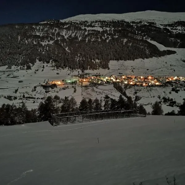 Weisskugel gasthof, hotel in Malles Venosta