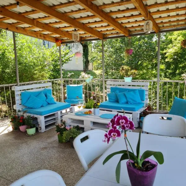 Tskaltubo Terrace, hotel di Tskaltubo
