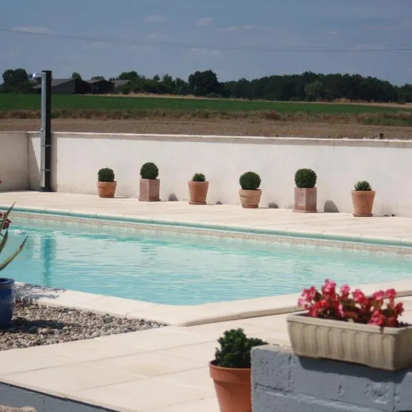 Bouye Gite Accommodation, hotel in Monflanquin
