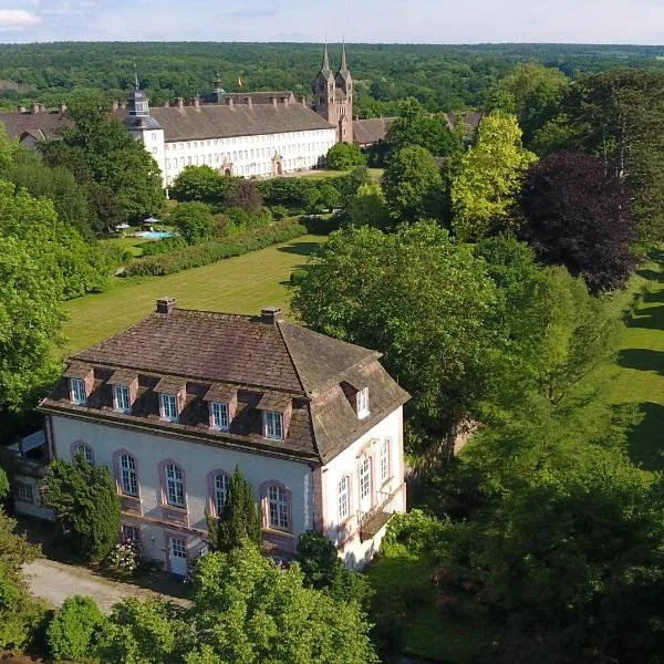 Teehaus im Schlosspark Weltkulturerbe Corvey, hotel di Höxter