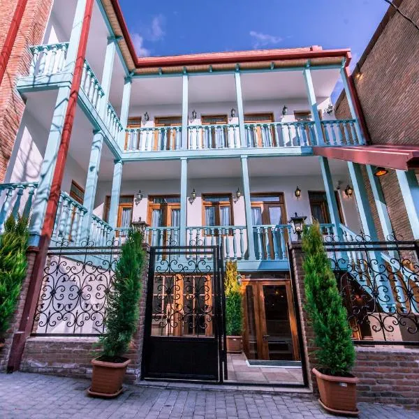 MUSMORE Boutique Hotel, hotel em Tbilisi