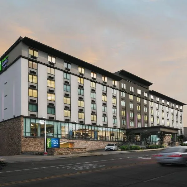 Holiday Inn Express Hotel & Suites Fort Worth Downtown, an IHG Hotel, hotell i Fort Worth