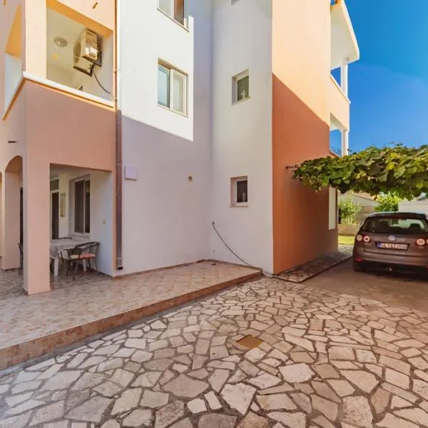 Guest House Edita, hotel v destinaci Ulcinj
