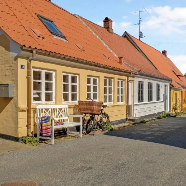 Hyggeligt gammelt fiskerhus i Marstal, hotel v destinaci Marstal