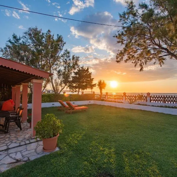Villa Yiannitsis - Sunset by the Sea, Acharavi Beach، فندق في أكارافي