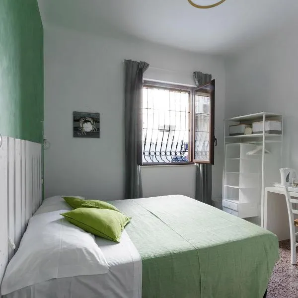 Al Borgo Marinaro Guest House, hotel v destinaci Civitanova Marche