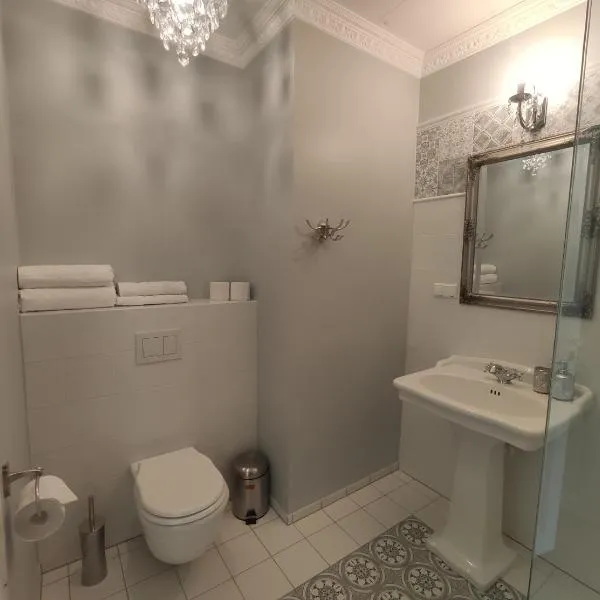 Raudteevalitsuse Villa, khách sạn ở Pärnu