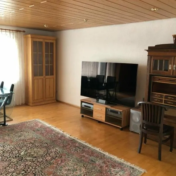 Wohnung für 4 Personen, 2 Schlafzimmer, 2 Parkplätze, WLAN, hotel v destinaci Konstanz