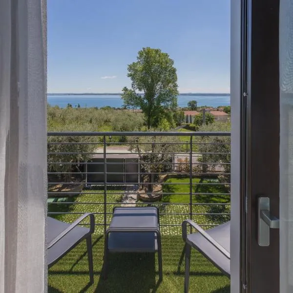 INSULA FELIX Bed&Breakfast, hotel in Moniga