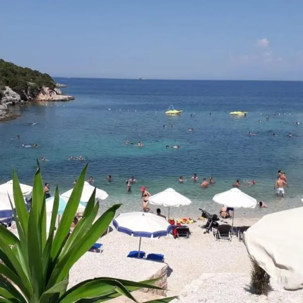 Garden Vila Ermali, hotel v destinaci Ksamil