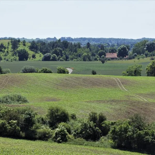 Gospodarstwo Agroturystyczne Dolina Wardynki, hotel in Suliszewo