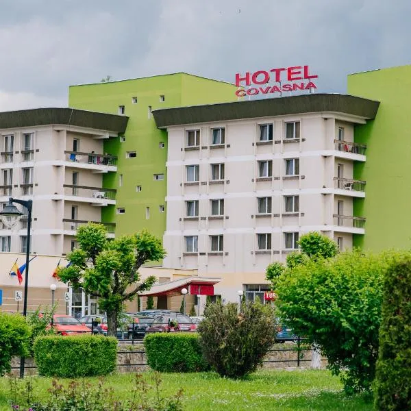 Complex Balnear Covasna, hotel en Comandău