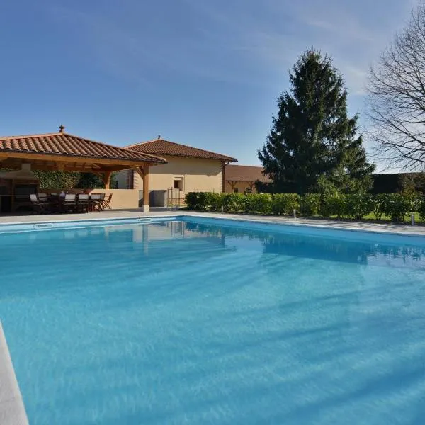 Domaine de la Garde, hotel v destinaci Vonnas