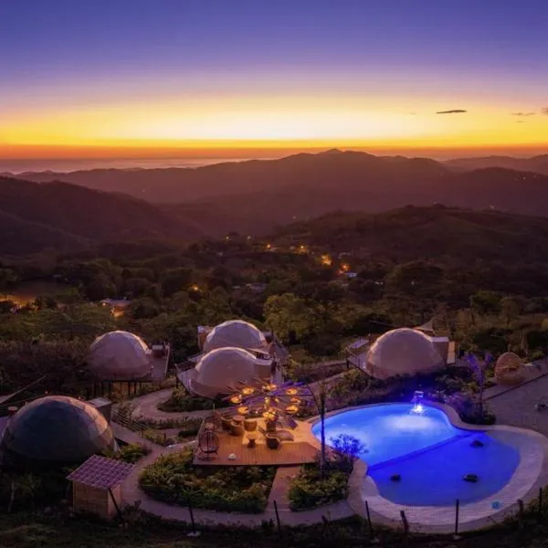 Kintiri Glamping, hotel v destinaci Nicoya