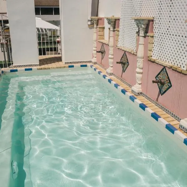 Apartamentos Abreu Suites, hotel v destinaci Seville