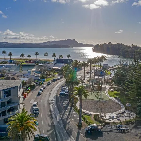 Esplanade Apartments, hotell i Whitianga