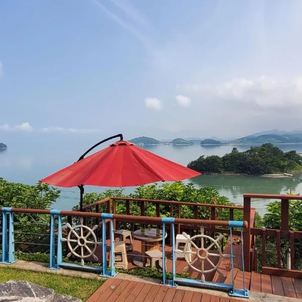 Oh My Family Pension, hotel in Yeosu