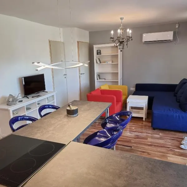 Rákóczi Appartmanház 3 szobával 4-7 főre, hotel em Balatonmáriafürdő