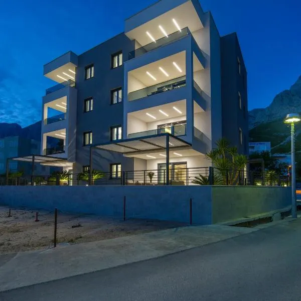 Villa IN、プロマイナのホテル