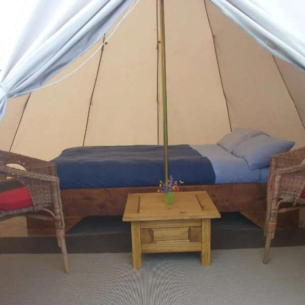 Aille River Tourist Hostel Glamping Doolin, hotel v destinaci Doolin