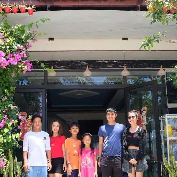 Dog Friendly Bed and breakfast $Hoi An - $Chamisland Hanhly homestay
