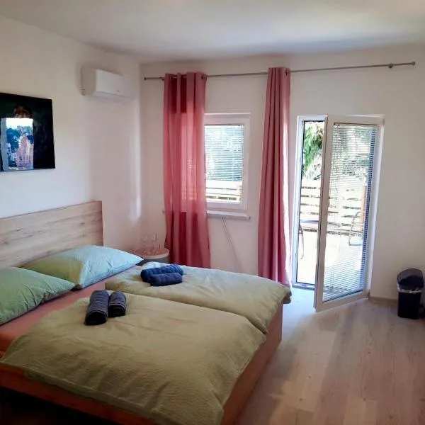 Rooms Optim, hotel v destinaci Ptuj