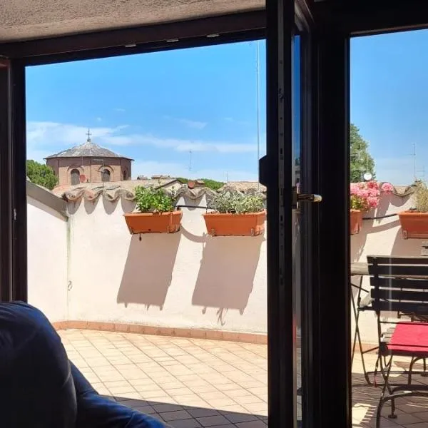 Corte Cavour. Una mansarda nel cuore della città, hotel v Ravenně