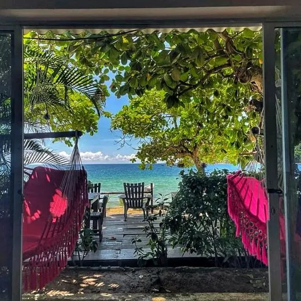Hostal Hilltop Sapzurro, hotel v destinaci Zapzurro