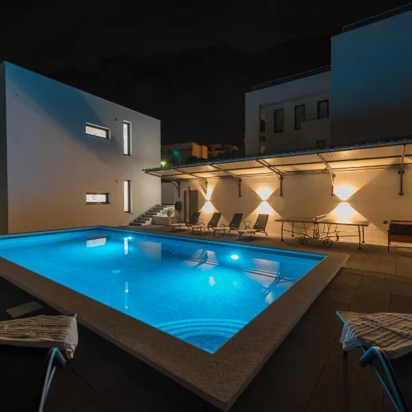 Villa Simon: Makarska şehrinde bir otel