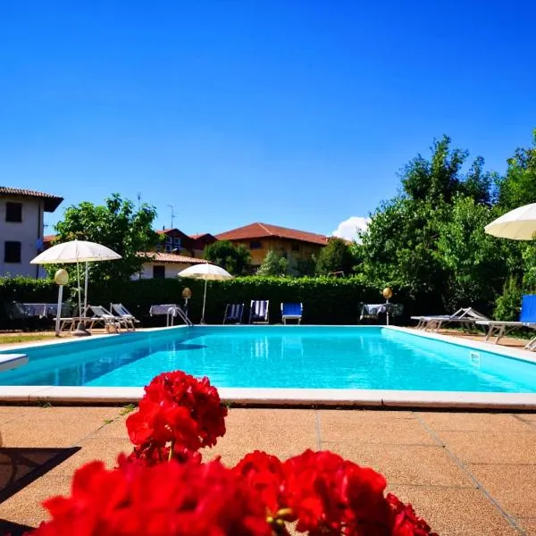 Albergo B&B Tenesi, hotel v destinácii Manerba del Garda