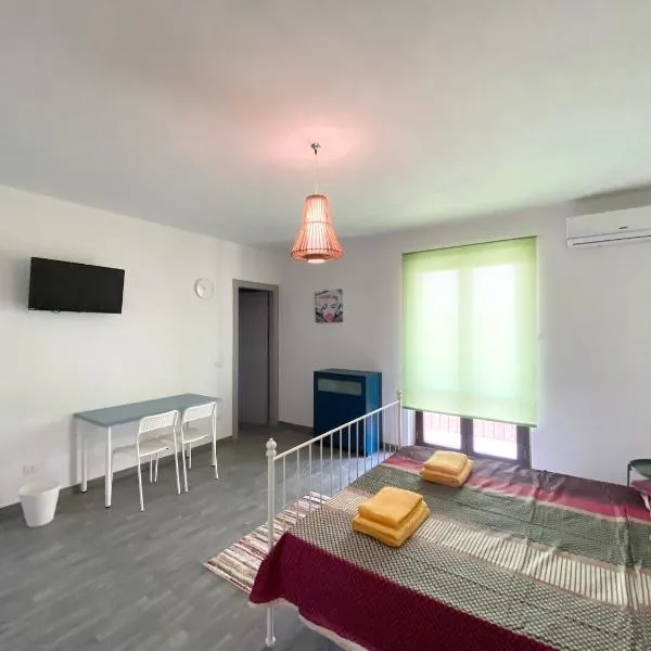 35 Passi dal mare B&B, ξενοδοχείο σε Cirò Marina