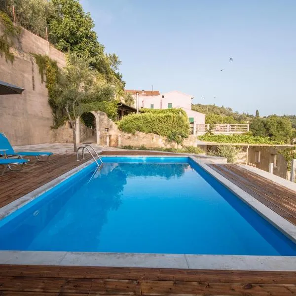 Corfu Tramezzo designer's House, hotel in Bastoúnion