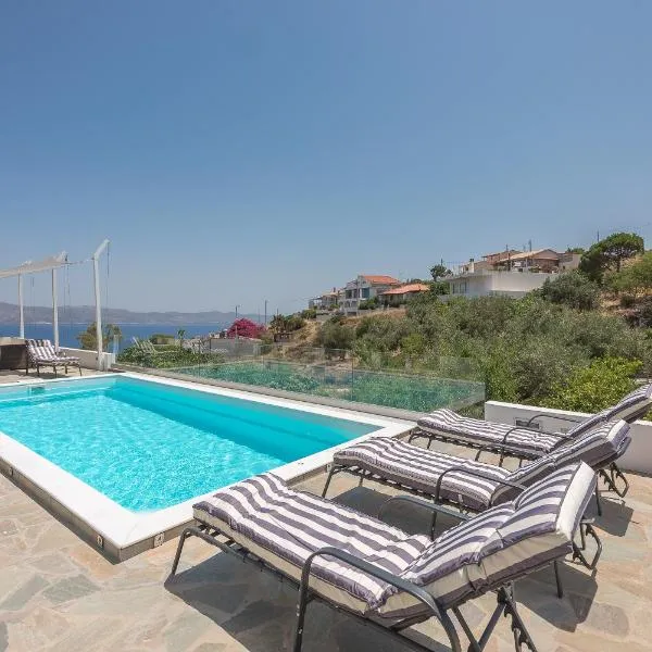 Villa Luna Private Heated Hydro Pool BBQ Beach 4min, hotel din Agia Marina Mikrolimanou