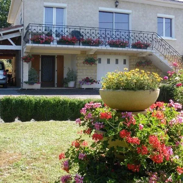 Gîte CLIMATISE les althéas, hotel v destinaci Lanquais
