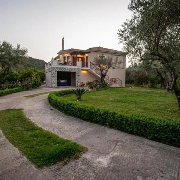 Luxury Rustic Villa Mountain View, ξενοδοχείο στη Λευκάδα Πόλη