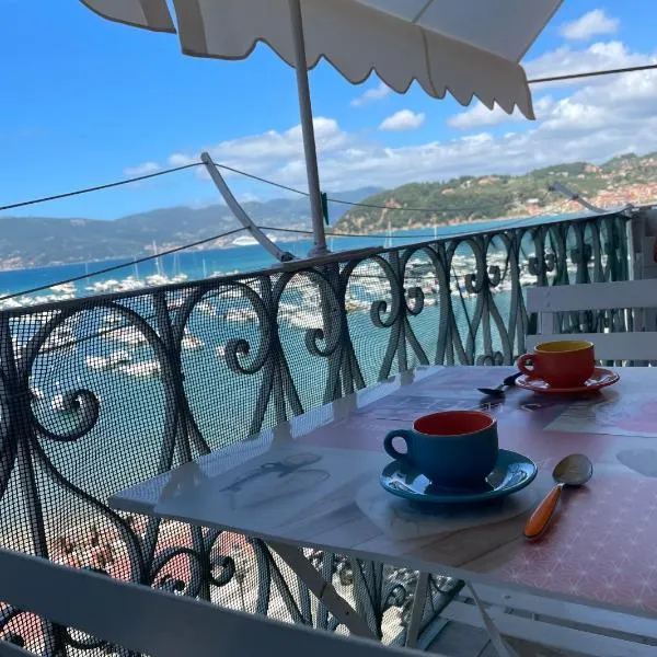 Appartamento con splendida vista - Lerici Centro, khách sạn ở Lerici