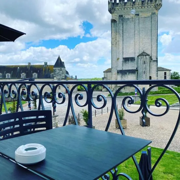 CHAMBRE BALCON, hotel in Berneuil