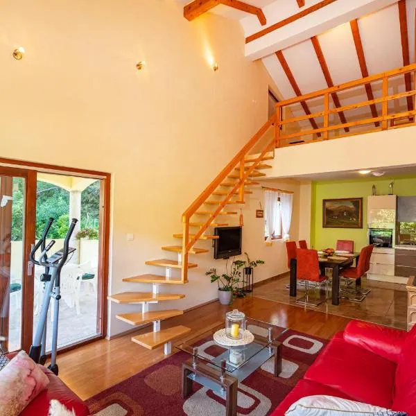 Apartments Maris, hotel v destinácii Novigrad, Dalmatia