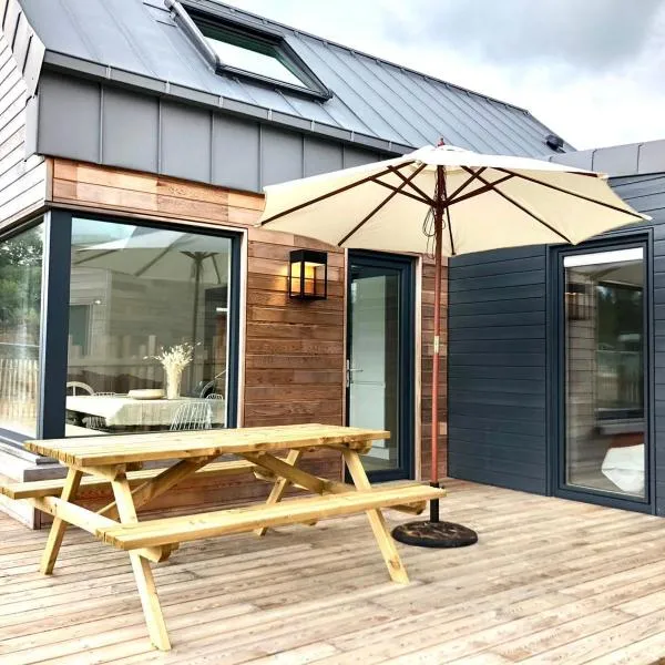 Nouveau: La cabine du bout du monde - Petit Minou - : votre pied-à-terre breton haut standing [PL01], hotel a Crozon