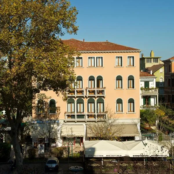 Hotel Cristallo: Venice-Lido şehrinde bir otel