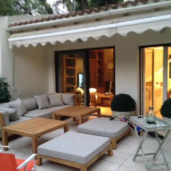 Sani Villa Leventis, Apollon and Sokrates Corner, hotel a Sani Beach