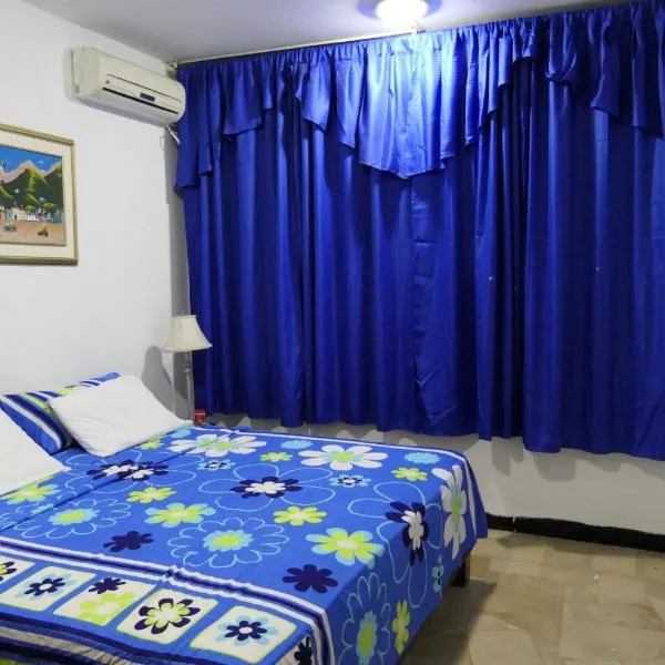 Departamentos 3 hab Manta - centro, hotel in Manta
