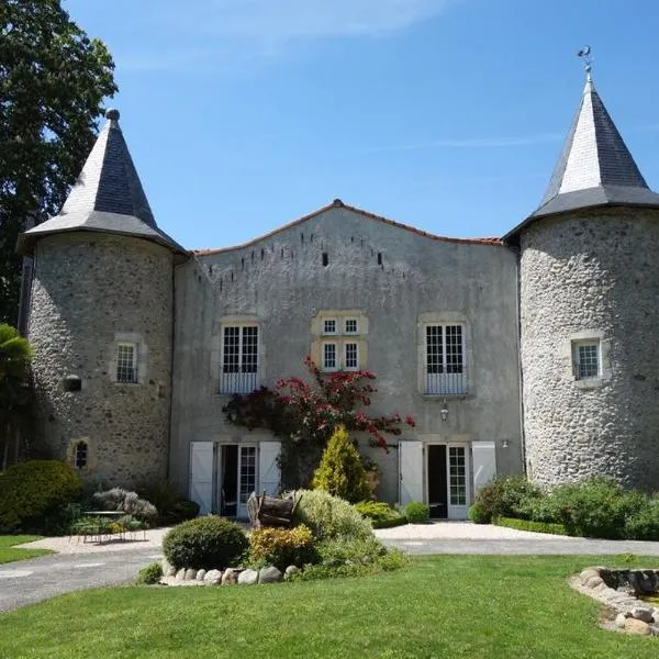 Château de Vidaussan, מלון בLabroquère